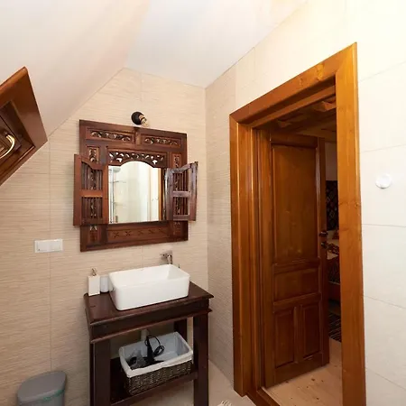 Pensiunea Agroturistica Casa Pribegilor